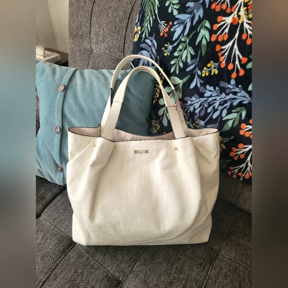 kate spade Handbags - Kate Spade Allegra croc embossed leather tote